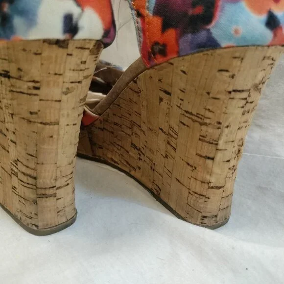 TOMS Wedge Espadrille Sandal Floral Fabric, size 10W - Picture 3 of 8